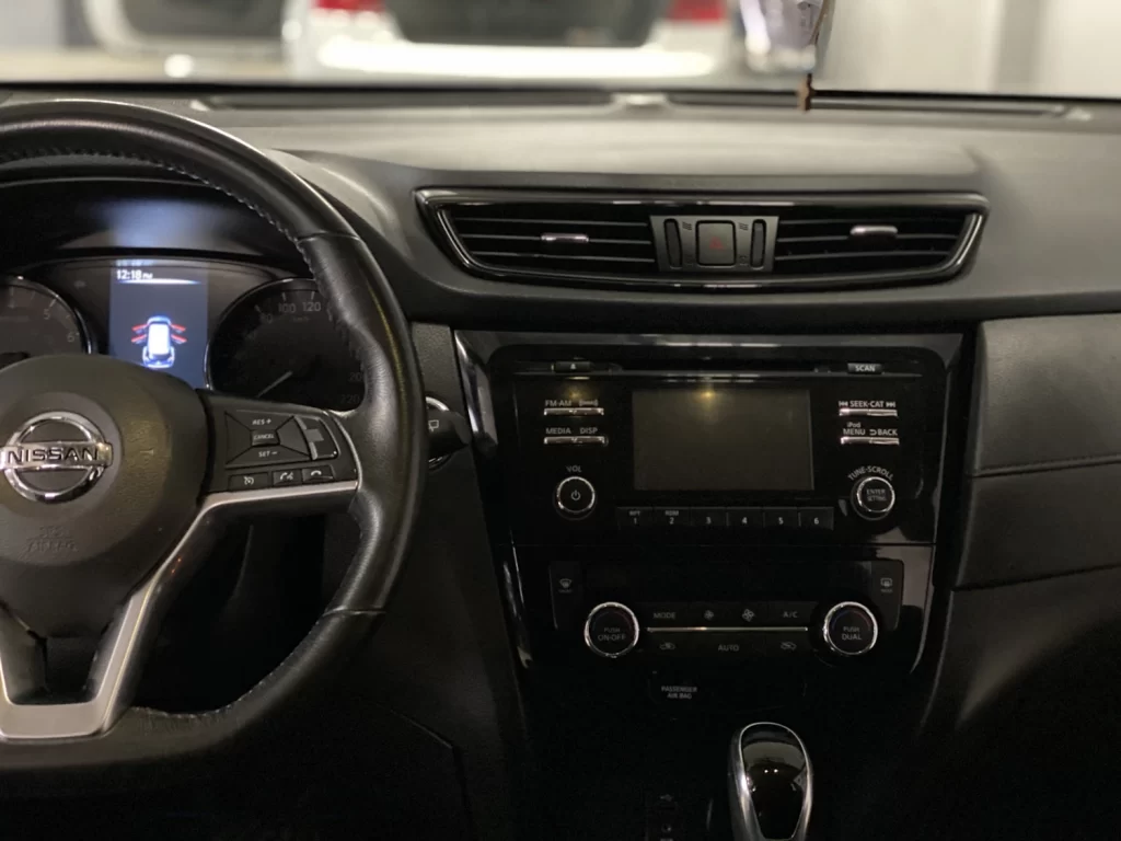 Встановлення системи кругового огляду 360° на Nissan Rogue в майстерні Vik Auto (3)