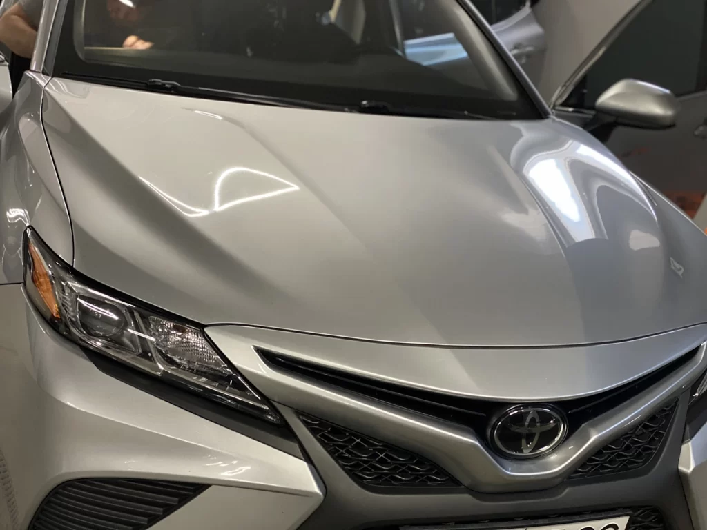 Встановлення мультимедіа на Toyota Camry V70 3