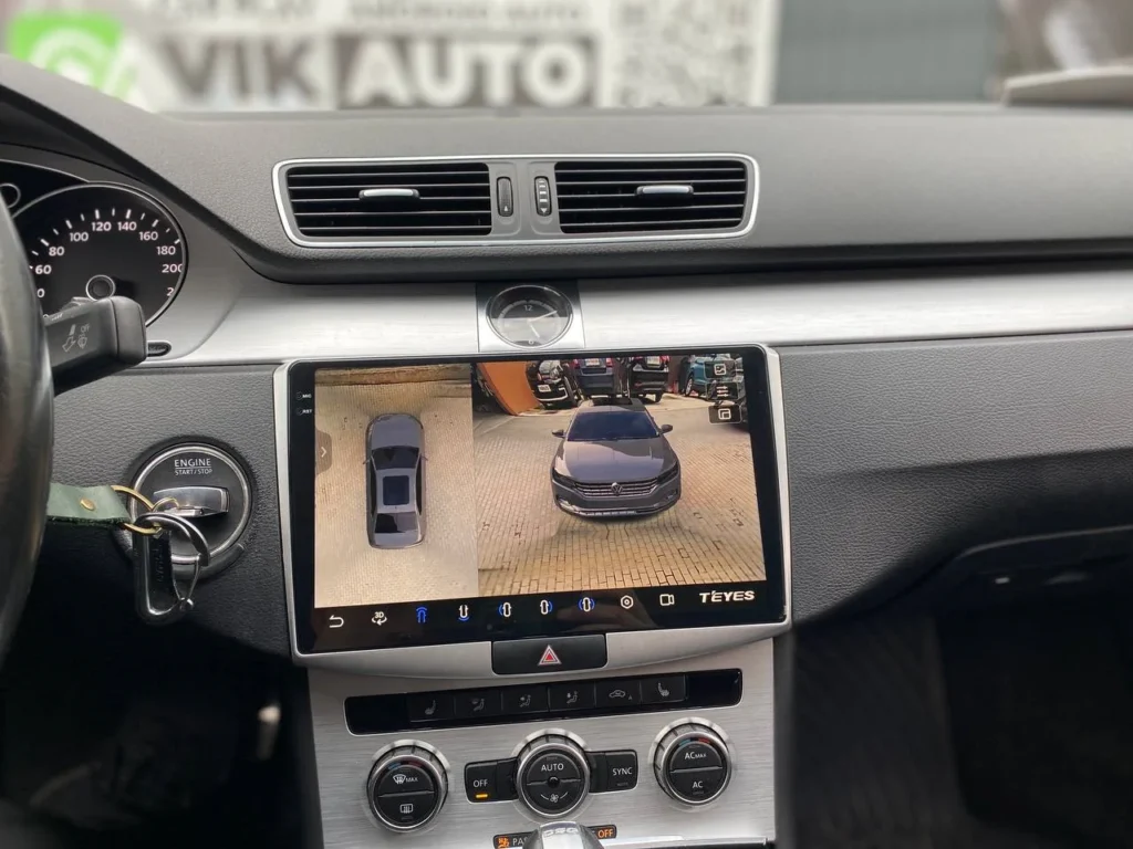 Встановлення магнітоли та камер кругового огляду на Volkswagen CC 2012 фото 1